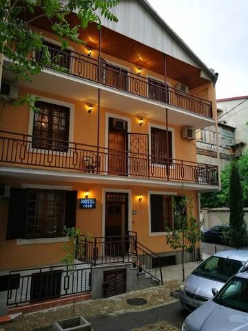 Фотографии Отель Hotel Salo г. Тбилиси (Грузия) №1 Фото Отель Hotel Salo г. Тбилиси 1