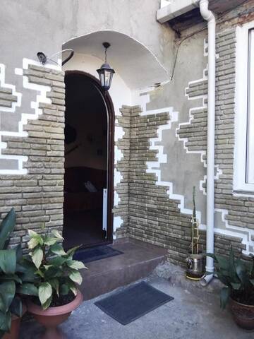 Фотографии Гостевой дом Lea Guest House г. Тбилиси (Грузия) №2 Фото Гостевой дом Lea Guest House г. Тбилиси 2
