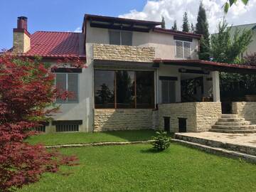 Фотографии Виллы Tbilisi Tskneti Mountain Villa г. Тбилиси (Грузия) №1 Фото Виллы Tbilisi Tskneti Mountain Villa г. Тбилиси 1