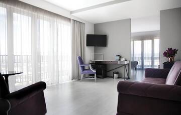 Фотографии Отель The Terrace Boutique Hotel г. Тбилиси (Грузия) №4 Фото Отель The Terrace Boutique Hotel г. Тбилиси 4