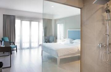 Фотографии Отель The Terrace Boutique Hotel г. Тбилиси (Грузия) №3 Фото Отель The Terrace Boutique Hotel г. Тбилиси 3