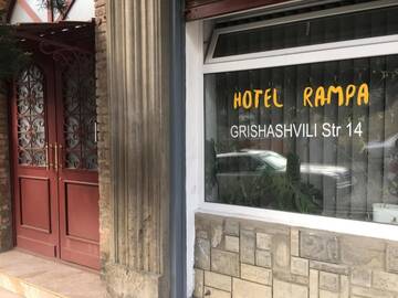 Фотографии Гостевой дом Guest House Rampa г. Тбилиси (Грузия) №2 Фото Гостевой дом Guest House Rampa г. Тбилиси 2