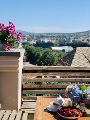 Фотографии Отель Betlemi Old Town Hotel г. Тбилиси (Грузия) №2 Фото Отель Betlemi Old Town Hotel г. Тбилиси 2