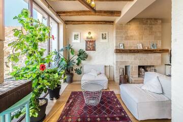Фотографии Дома для отпуска Ateshgah Residence г. Тбилиси (Грузия) №2 Фото Дома для отпуска Ateshgah Residence г. Тбилиси 2