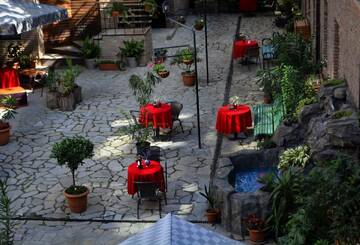 Фотографии Отель Tiflis Hotel г. Тбилиси (Грузия) №4 Фото Отель Tiflis Hotel г. Тбилиси 4
