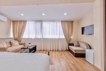 Фотографии Отель Q&B Hotel г. Тбилиси (Грузия) №4 Фото Отель Q&B Hotel г. Тбилиси 4