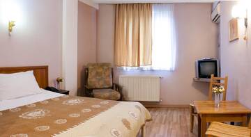 Фотографии Отель Hotel Skip г. Тбилиси (Грузия) №2 Фото Отель Hotel Skip г. Тбилиси 2