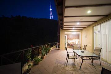 Фотографии Гостевой дом Terrace House Tbilisi г. Тбилиси (Грузия) №1 Фото Гостевой дом Terrace House Tbilisi г. Тбилиси 1