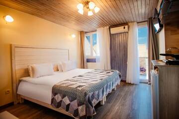 Фотографии Отель Freedom Square Apart Hotel г. Тбилиси (Грузия) №4 Фото Отель Freedom Square Apart Hotel г. Тбилиси 4