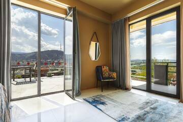 Фотографии Отель Brim Hotel г. Тбилиси (Грузия) №1 Фото Отель Brim Hotel г. Тбилиси 1