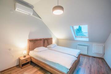 Фотографии Отель Hotel Rooftop Rustaveli г. Тбилиси (Грузия) №3 Фото Отель Hotel Rooftop Rustaveli г. Тбилиси 3