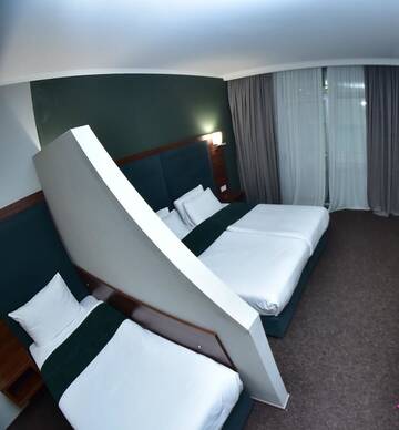 Фотографии Отель Green Tower Hotel г. Тбилиси (Грузия) №4 Фото Отель Green Tower Hotel г. Тбилиси 4