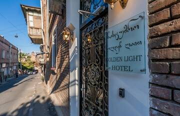 Фотографии Отель Golden Light Hotel г. Тбилиси (Грузия) №1 Фото Отель Golden Light Hotel г. Тбилиси 1