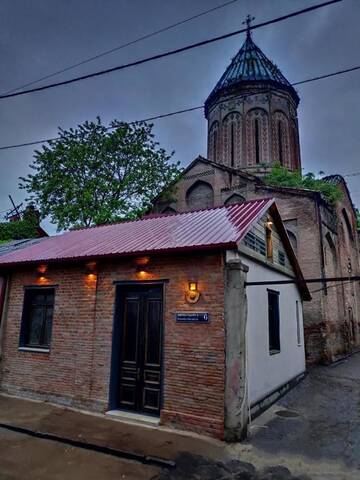 Фотографии Отели типа «постель и завтрак» 3 Heritage Rooms г. Тбилиси (Грузия) №1 Фото Отели типа «постель и завтрак» 3 Heritage Rooms г. Тбилиси 1