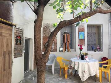 Фотографии Дома для отпуска Room in the heart of Tbilisi г. Тбилиси (Грузия) №4 Фото Дома для отпуска Room in the heart of Tbilisi г. Тбилиси 4