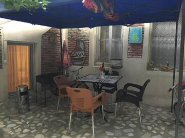 Фотографии Дома для отпуска Room in the heart of Tbilisi г. Тбилиси (Грузия) №3 Фото Дома для отпуска Room in the heart of Tbilisi г. Тбилиси 3