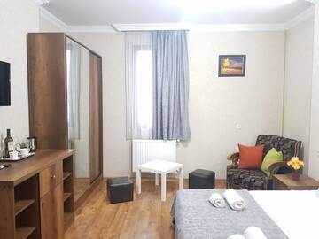 Фотографии Отель Gold Line Hotel г. Тбилиси (Грузия) №3 Фото Отель Gold Line Hotel г. Тбилиси 3