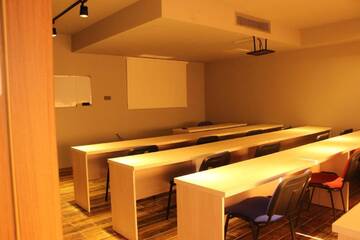 Фотографии Отель Jazz Hotel г. Тбилиси (Грузия) №4 Фото Отель Jazz Hotel г. Тбилиси 4