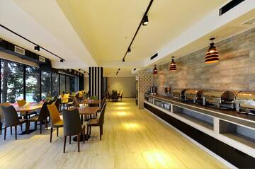 Фотографии Отель Jazz Hotel г. Тбилиси (Грузия) №5 Фото Отель Jazz Hotel г. Тбилиси 5
