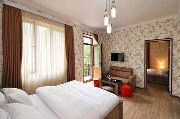 Фотографии Отель BERIKA HOUSE г. Тбилиси (Грузия) №4 Фото Отель BERIKA HOUSE г. Тбилиси 4
