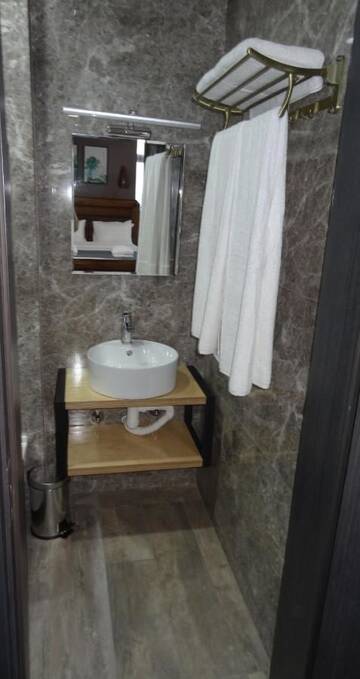 Фотографии Отель HOTEL LINGE г. Тбилиси (Грузия) №3 Фото Отель HOTEL LINGE г. Тбилиси 3