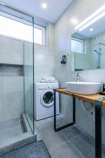 Фотографии Апарт-отели White Stripes Apartment г. Тбилиси (Грузия) №5 Фото Апарт-отели White Stripes Apartment г. Тбилиси 5