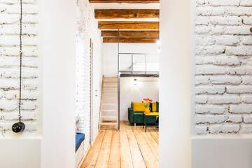 Фотографии Апарт-отели White Stripes Apartment г. Тбилиси (Грузия) №1 Фото Апарт-отели White Stripes Apartment г. Тбилиси 1