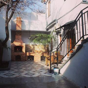 Фотографии Дома для отпуска Guest House Amatuni г. Тбилиси (Грузия) №1 Фото Дома для отпуска Guest House Amatuni г. Тбилиси 1