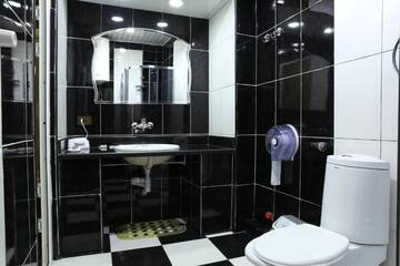 Фото номера Суперлюкс Отель Dkd-bridge Hotel г. Тбилиси 11