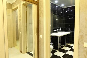 Фото номера Люкс с балконом Отель Dkd-bridge Hotel г. Тбилиси 3