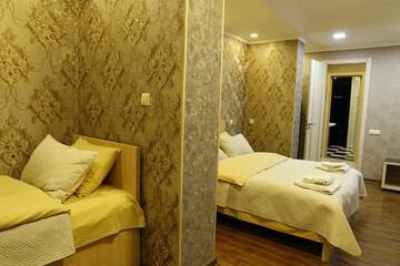 Фото номера Люкс с балконом Отель Dkd-bridge Hotel г. Тбилиси 4