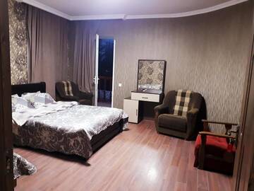 Фото номера Семейный суперлюкс Отель Dkd-bridge Hotel г. Тбилиси 5