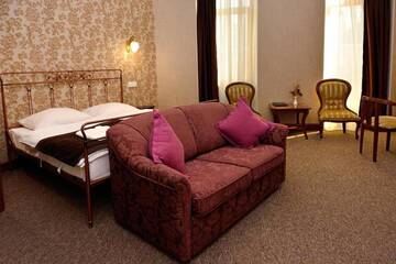 Фото номера Двухместный номер «Комфорт» с 1 кроватью Отель Boutique Villa Mtiebi г. Тбилиси 4
