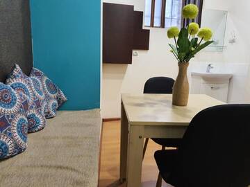 Фото номера Семейный номер с общей ванной комнатой Хостелы Envoy Hostel г. Тбилиси 6