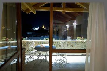 Фото номера Люкс Отель No12 Boutique Hotel г. Тбилиси 7