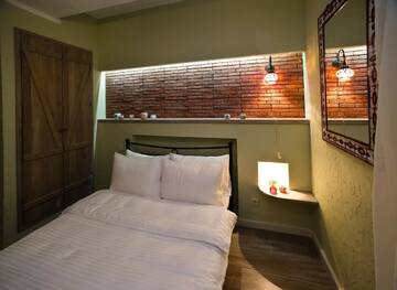 Фото номера Стандартный одноместный номер Отель No12 Boutique Hotel г. Тбилиси 4