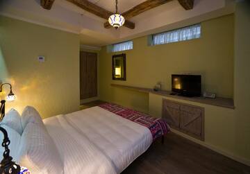 Фото номера Двухместный номер эконом-класса с 1 кроватью Отель No12 Boutique Hotel г. Тбилиси 5