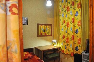 Фото номера Одноместный номер эконом-класса Гостевой дом S.N. Guest House г. Тбилиси 10
