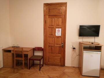 Фото номера Двухместный номер с 2 отдельными кроватями Отель Hotel Salo г. Тбилиси 7