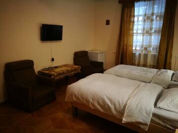 Фото номера Бюджетный двухместный номер с 2 отдельными кроватями Отель Hotel Salo г. Тбилиси 4