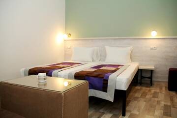 Фото номера Люкс с балконом Отель Hotel Delisi г. Тбилиси 6