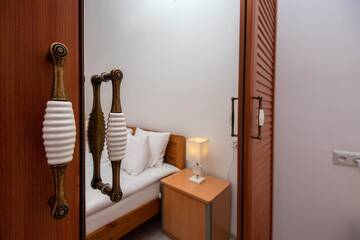 Фото номера Семейный номер Отель Lowell Hotel г. Тбилиси 8