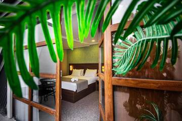 Фото номера Апартаменты с 2 спальнями и террасой Отель Hotel Margi г. Тбилиси 5