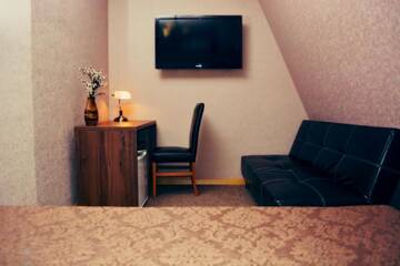 Фото номера Улучшенный двухместный номер с 1 кроватью Отель Hotel Margi г. Тбилиси 5