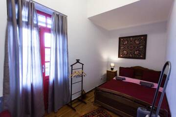 Фото номера Трехместный номер с общей ванной комнатой Хостелы Namaste Hostel г. Тбилиси 2
