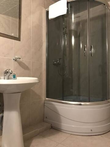 Фото номера Семейный номер (для 3 взрослых) Отели типа «постель и завтрак» B&amp;B Old Tbilisi г. Тбилиси 3