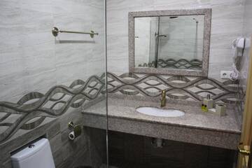 Фото номера Люкс Отель Paradise Hotel г. Тбилиси 8