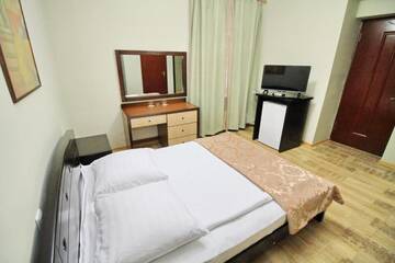 Фото номера Стандартный двухместный номер с 1 кроватью Мини-отель Almeto Hotel г. Тбилиси 4