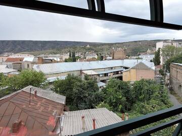 Фото номера Четырехместный номер с балконом Гостевой дом My House Hotel г. Тбилиси 14