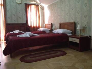 Фото номера Трехместный номер с балконом Гостевой дом My House Hotel г. Тбилиси 10